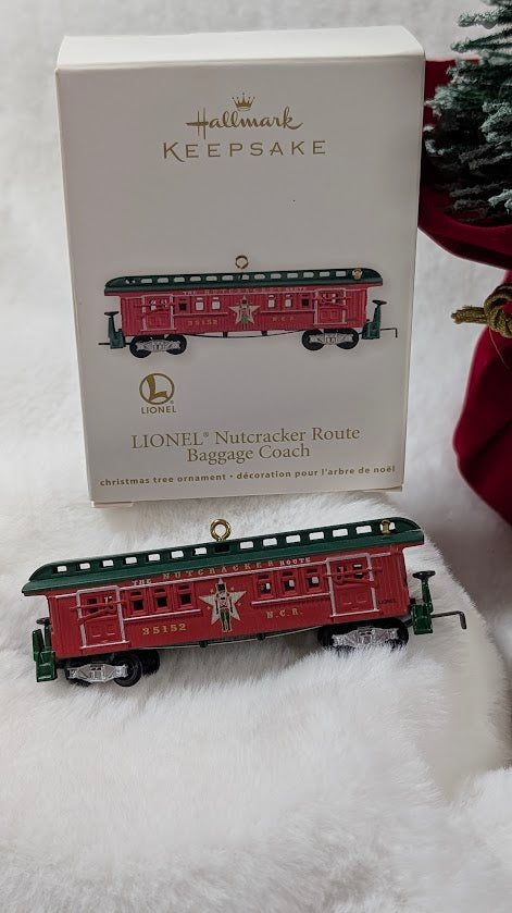 Hallmark Ornament · Nutcracker Route Baggage Coach (2012)