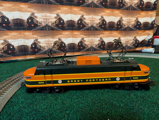 Lionel 6-18302 Great Northern EP-5 electric locomotive 8302, three-quarter side view