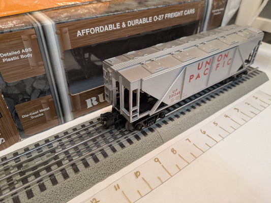 MTH Rugged Rails 33-7503 Union Pacific covered hopper, angled view with original box