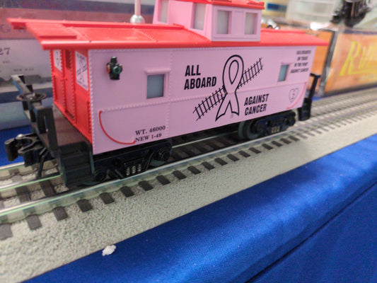 O-line OLR167 Breast Cancer Awareness Caboose