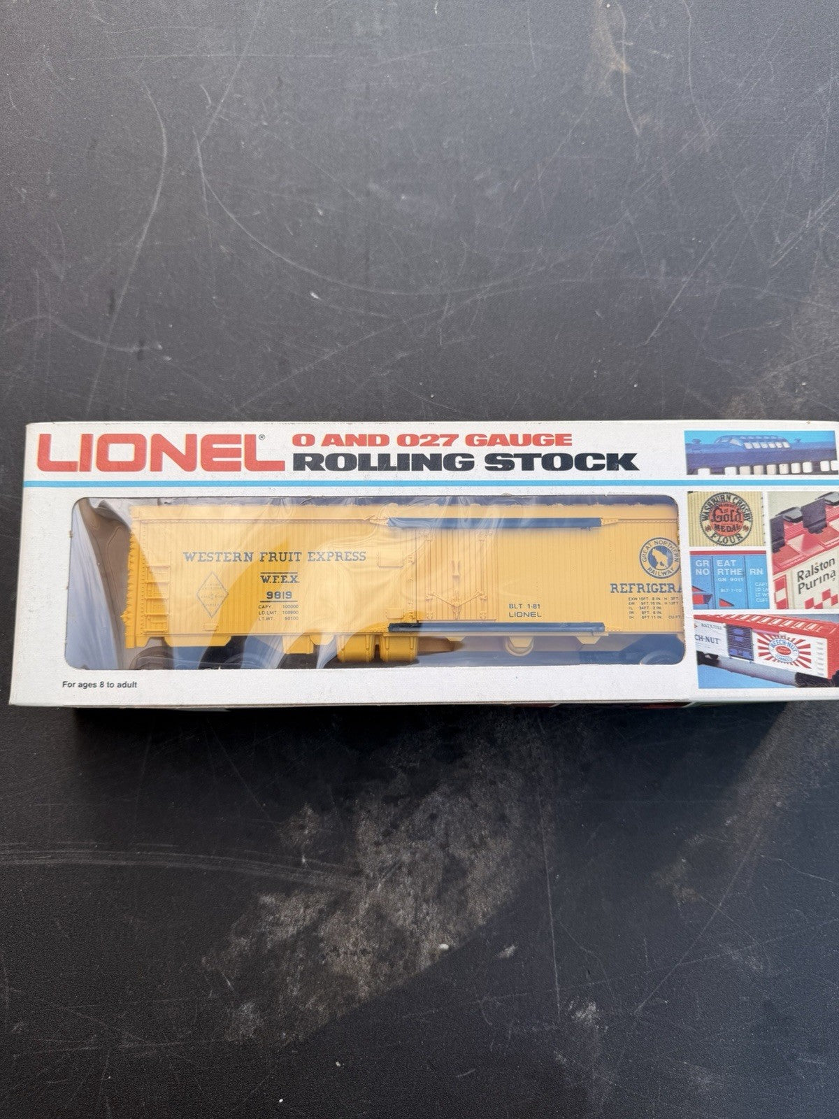 Lionel Great Northern Refrigerator Car 6-9819