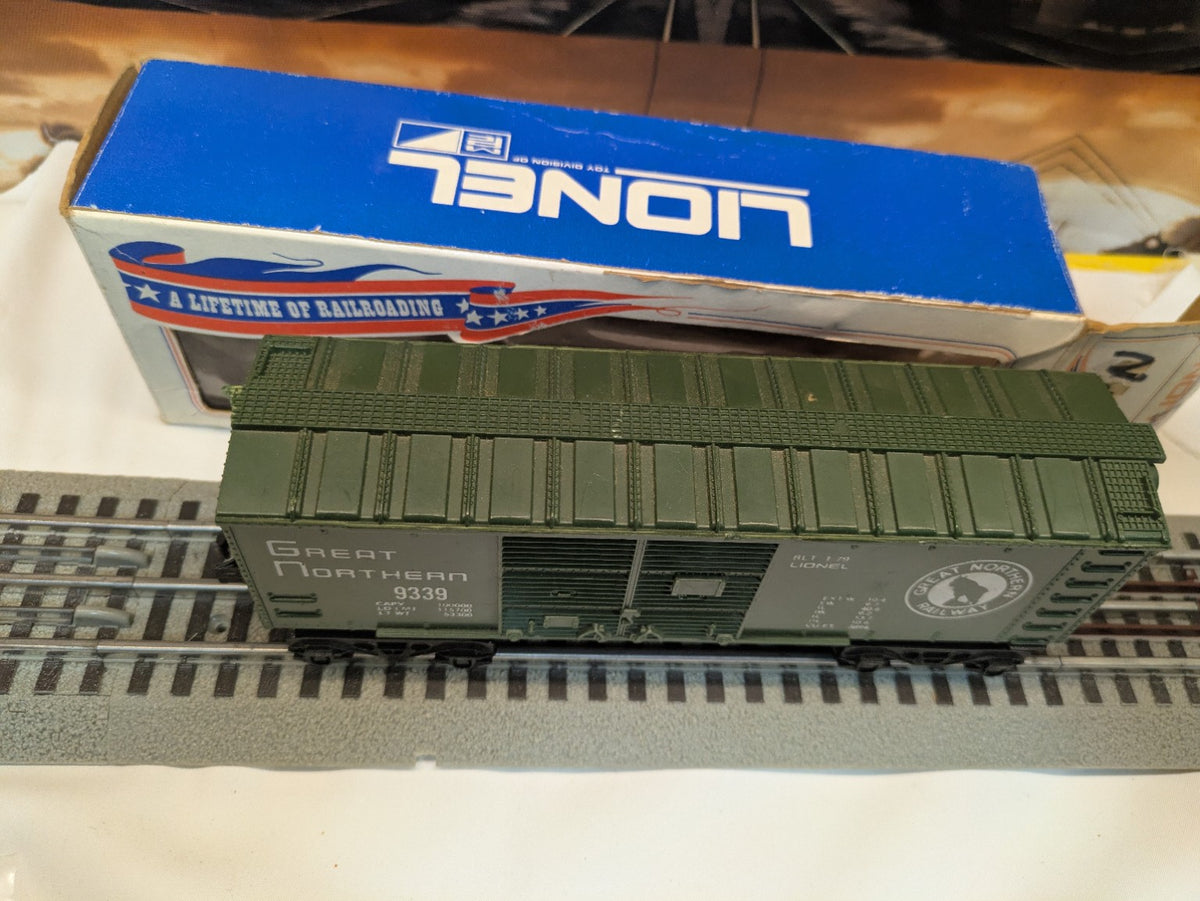 Lionel Great Northern Double Door Boxcar 6-9339