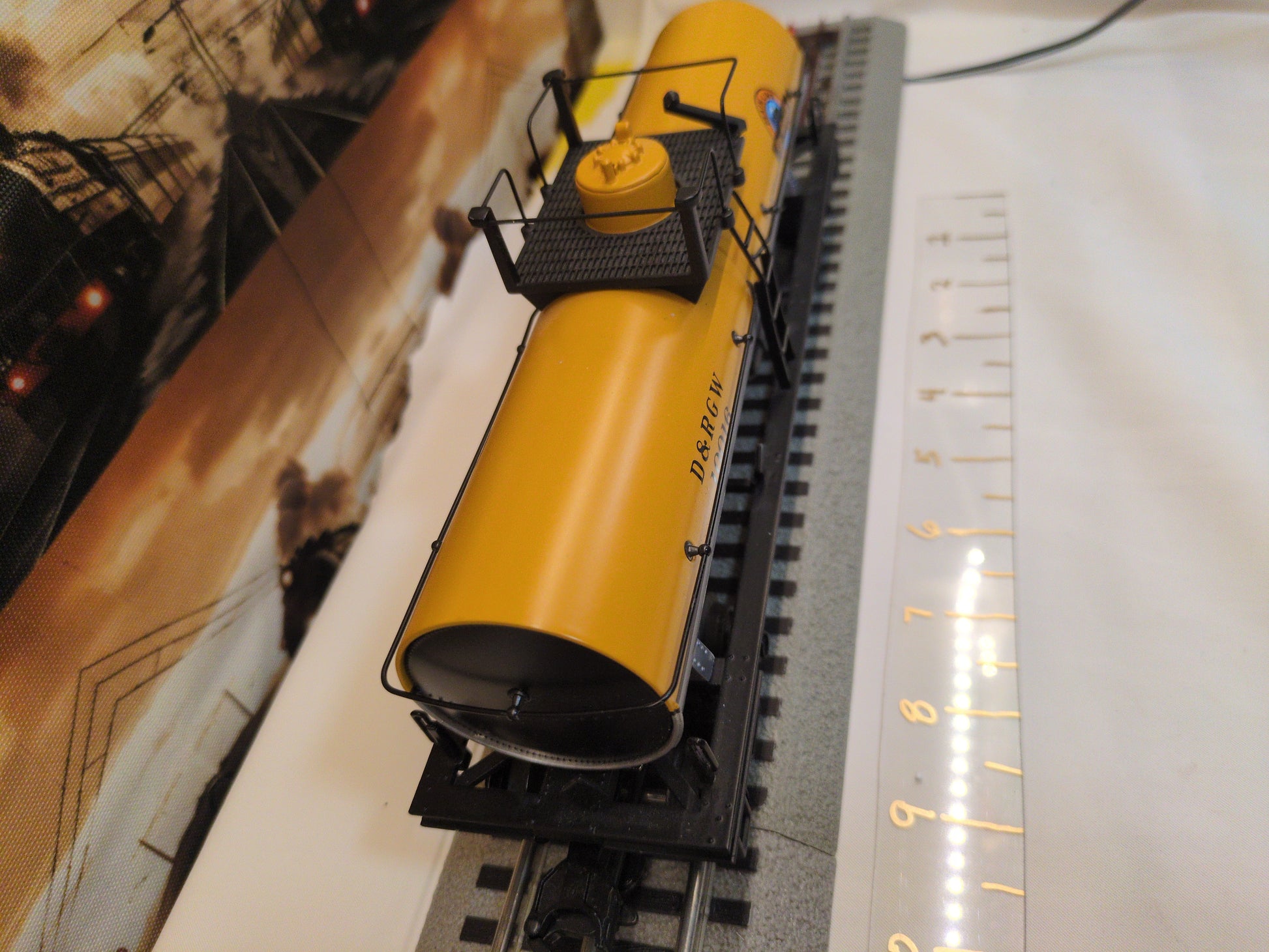 MTH Premier Denver & Rio Grande Western Single Dome Tank Car #10016 20-90089