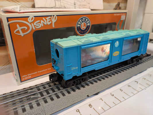 Lionel 6-36744 Little Mermaid Aquarium Car, three-quarter view with box