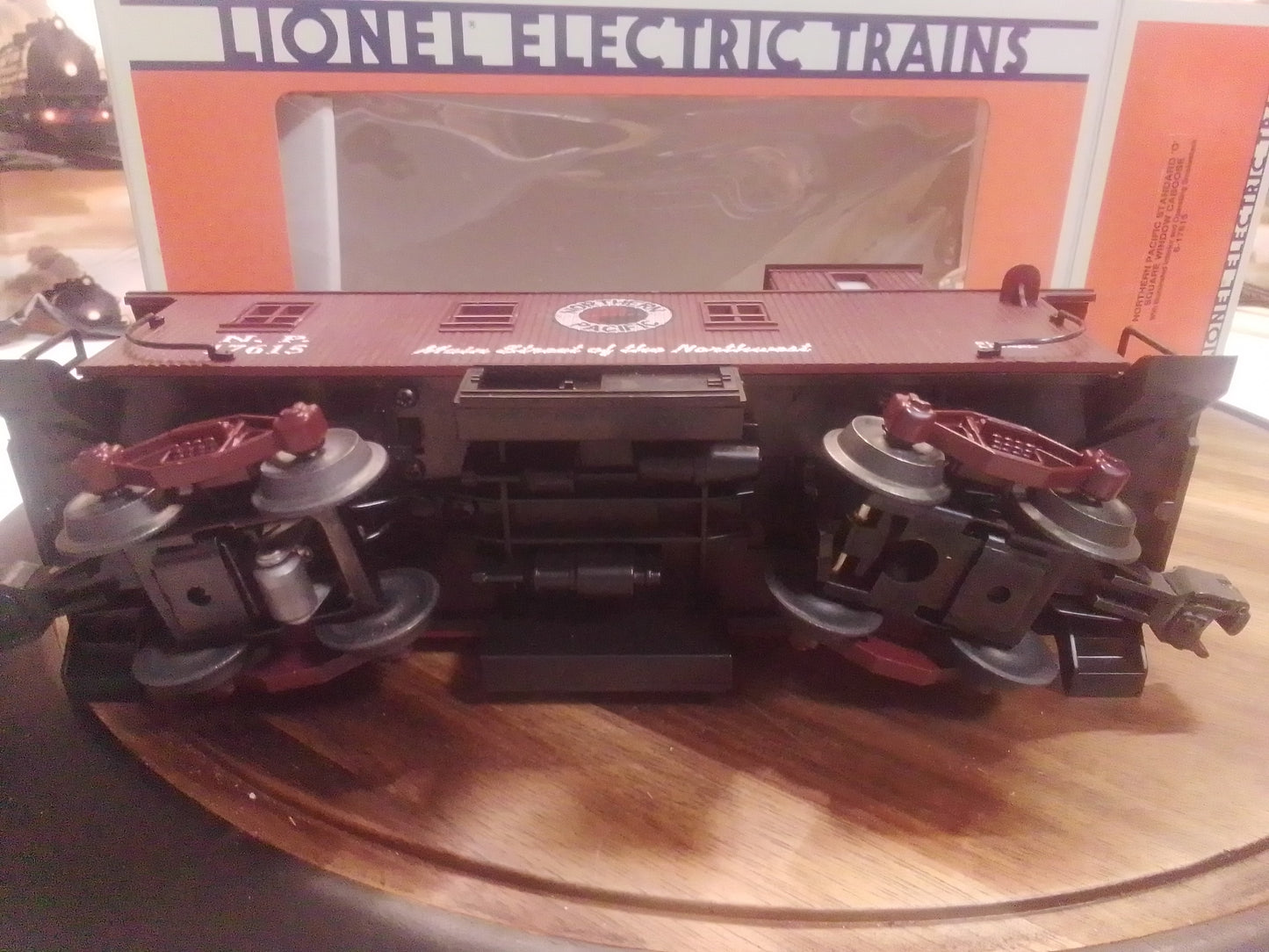Lionel Northern Pacific Standard O Square Window Caboose 6-17615