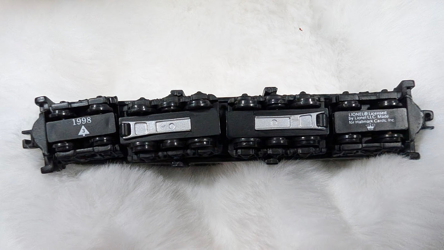 Hallmark Ornament · Pennsylvania GG-1 Locomotive (1998)