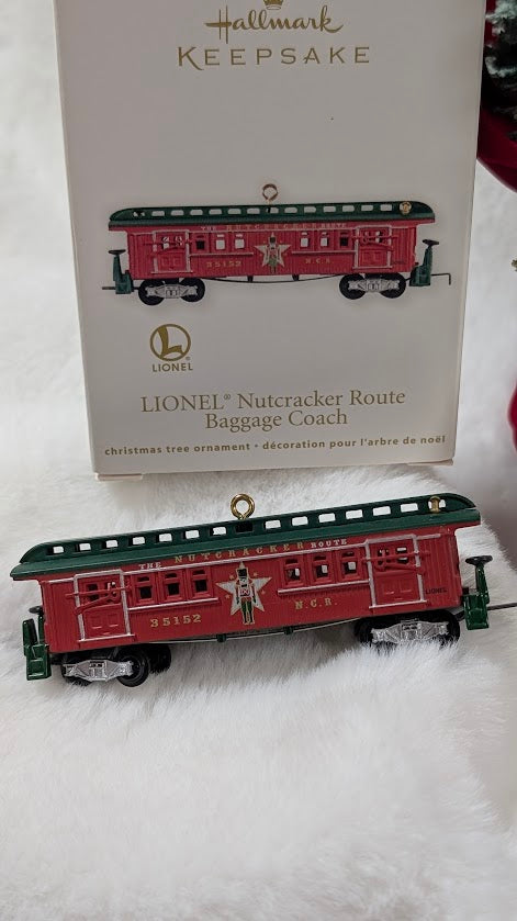 Hallmark Ornament · Nutcracker Route Baggage Coach (2012)