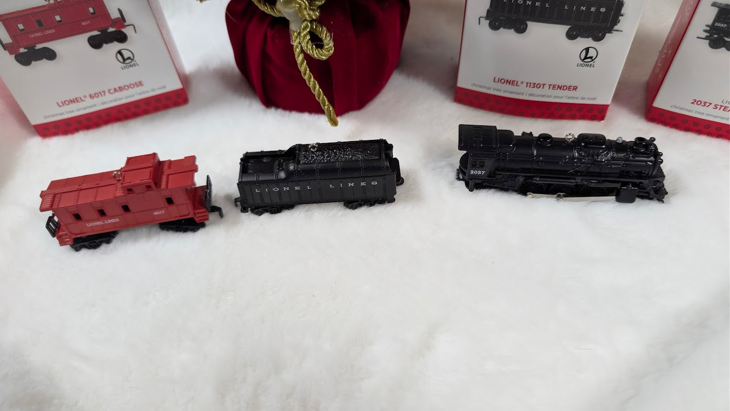 Hallmark Ornament · 6017 Caboose Only (2013)