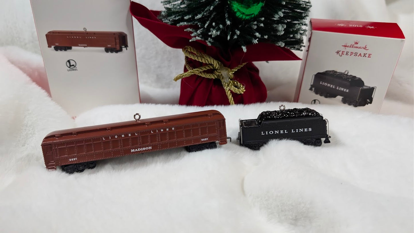Hallmark Ornament · 2627 Madison Passenger Car Only (2016)