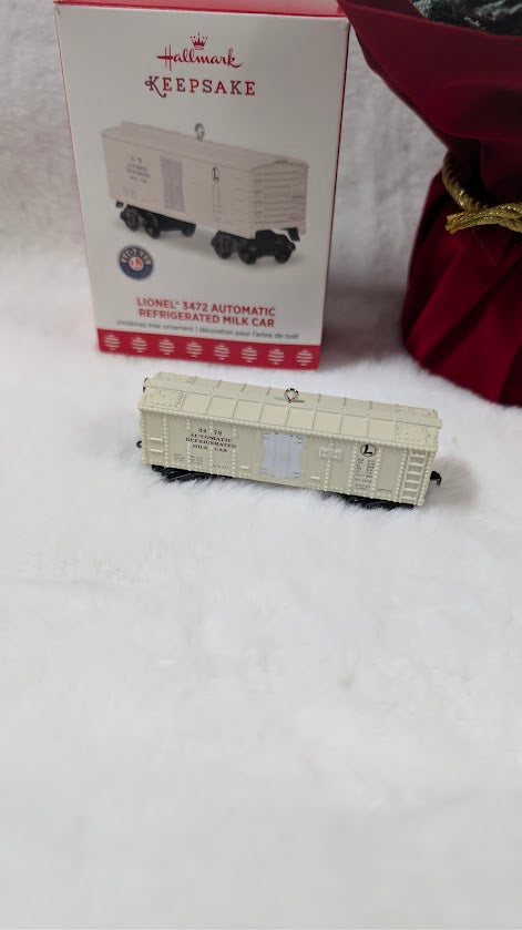 Hallmark Ornament · 3472 Milk Car (2017)