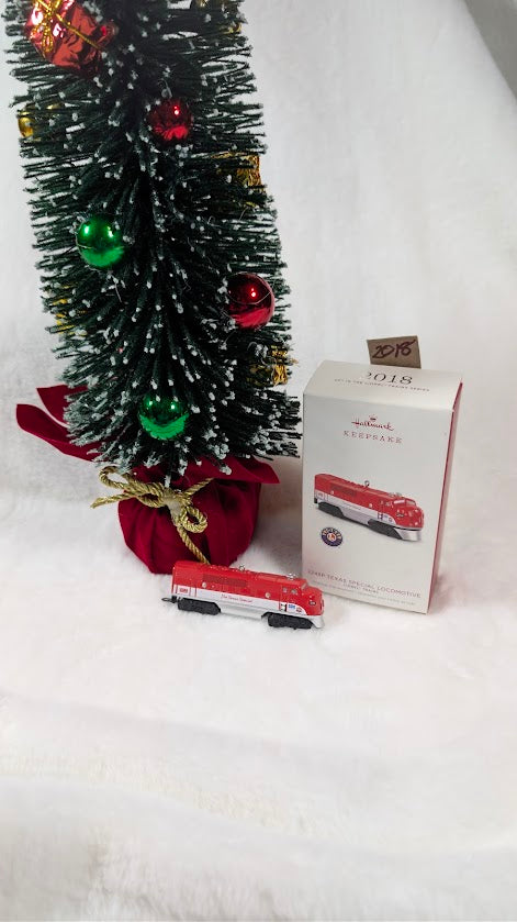 Hallmark Ornament · 2245P Texas Special Locomotive (2018)