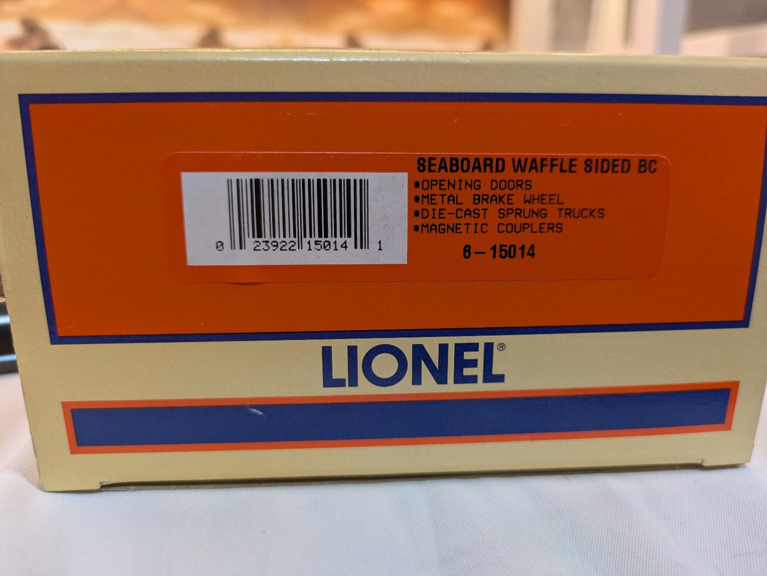 Lionel 6-15014 Seaboard waffle-sided boxcar 6-15014 box label and UPC 023922150141