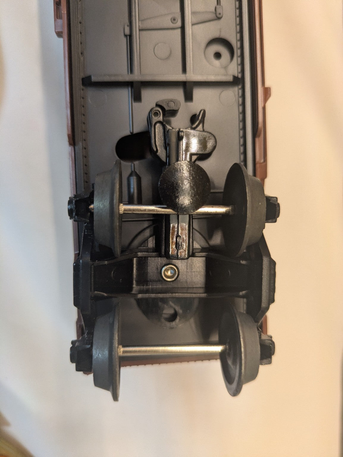 Lionel Atlantic Coast Line 6-16247 Boxcar underside truck and coupler detail