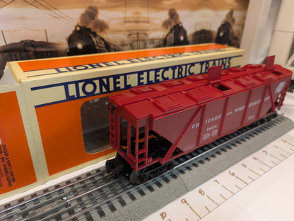Lionel Chicago & North Western four-bay covered hopper 6-16412, angled view with original box