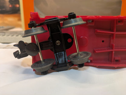 Lionel 6-16663 Missouri Pacific searchlight flatcar underside, truck and coupler detail