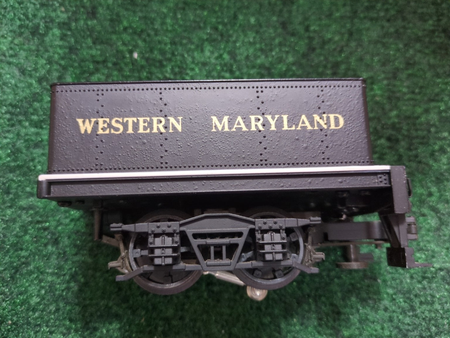 Lionel 6-18023 Western Maryland tender side view