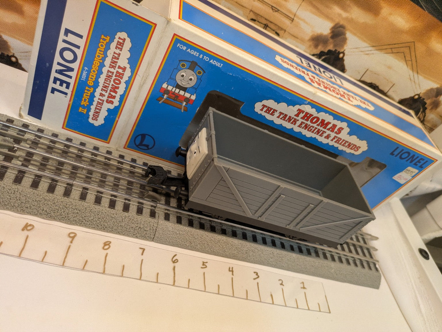 Lionel 6-36031 Troublesome Truck 2 gray vehicle with original box