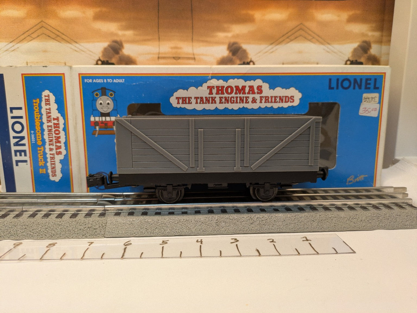 Lionel 6-36031 Troublesome Truck 2 gray vehicle elevated side view