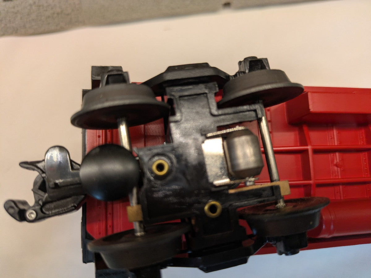 Lionel 6-36573 red SP&S caboose underside truck and coupler detail