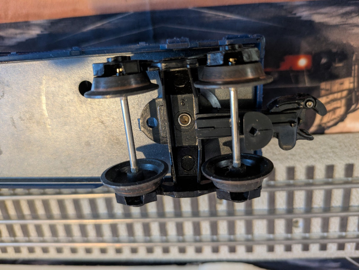 Lionel 6-9319 truck and operating coupler underside detail