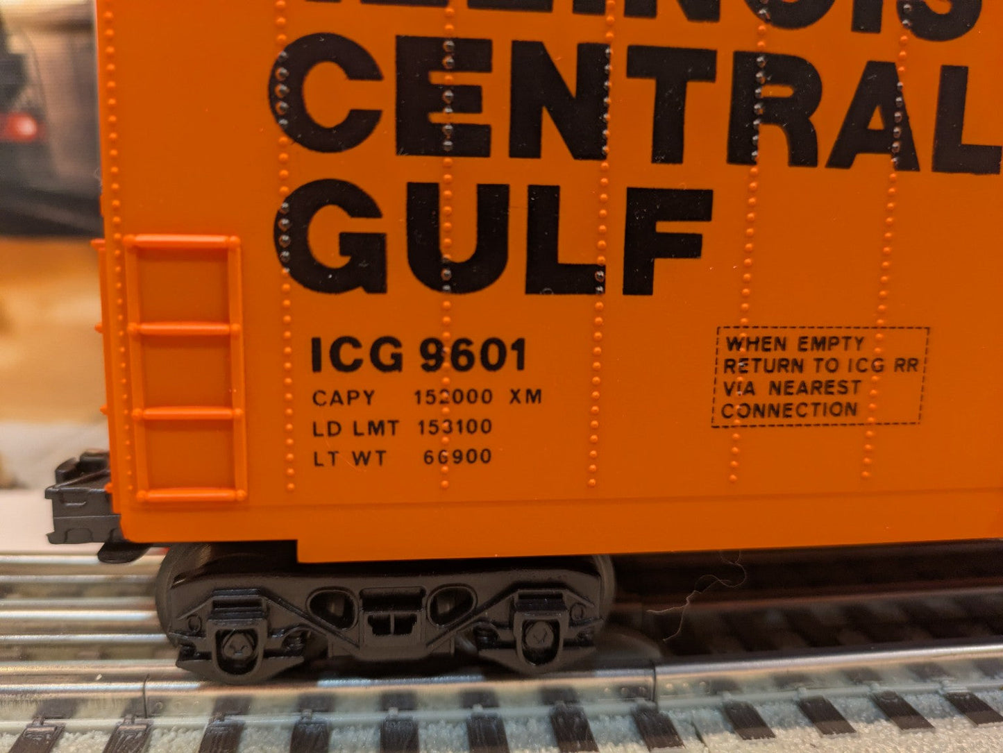 Lionel Illinois Central Hi-Cube Boxcar 6-9601 Illinois Central Gulf lettering detail