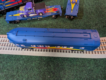 Lionel Custom Hot Rod Set passenger car roof view