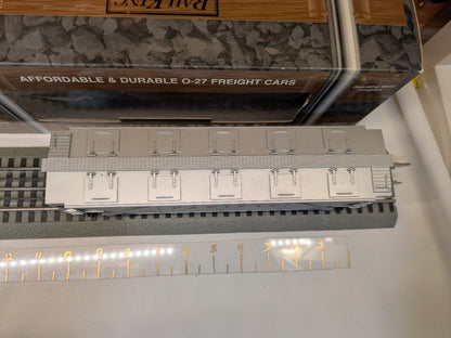 MTH 33-7503 Union Pacific covered hopper roof and hatch detail