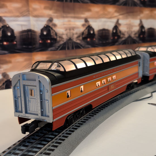 Lionel Southern Pacific Daylight Vista Dome Car 6-19107