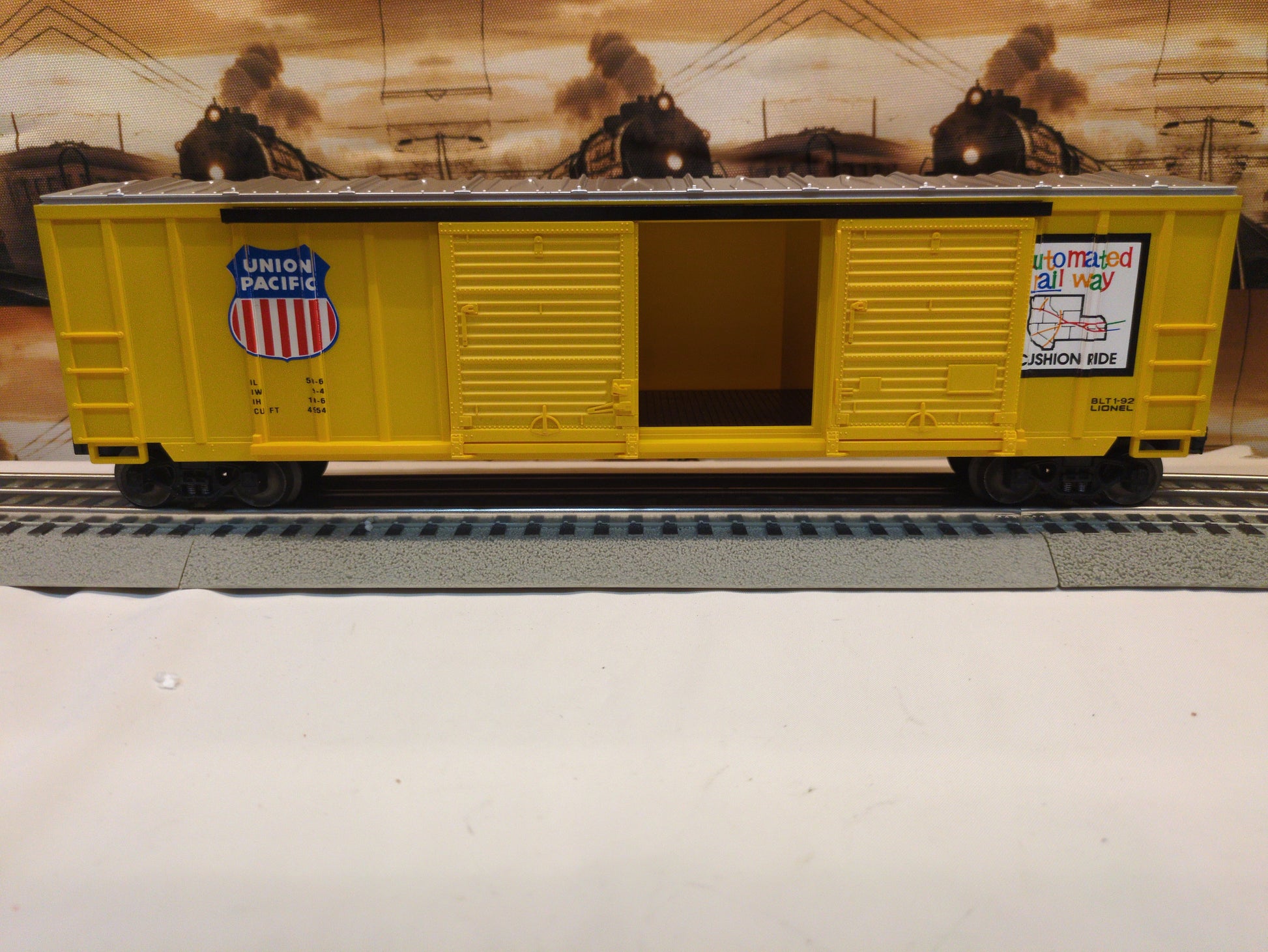 Lionel Union Pacific Boxcar 6-17208
