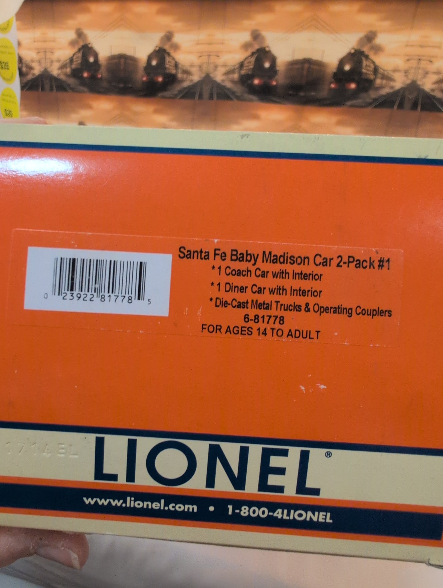 Lionel Santa Fe Baby Madison 2 car Passenger Set #1 6-81778