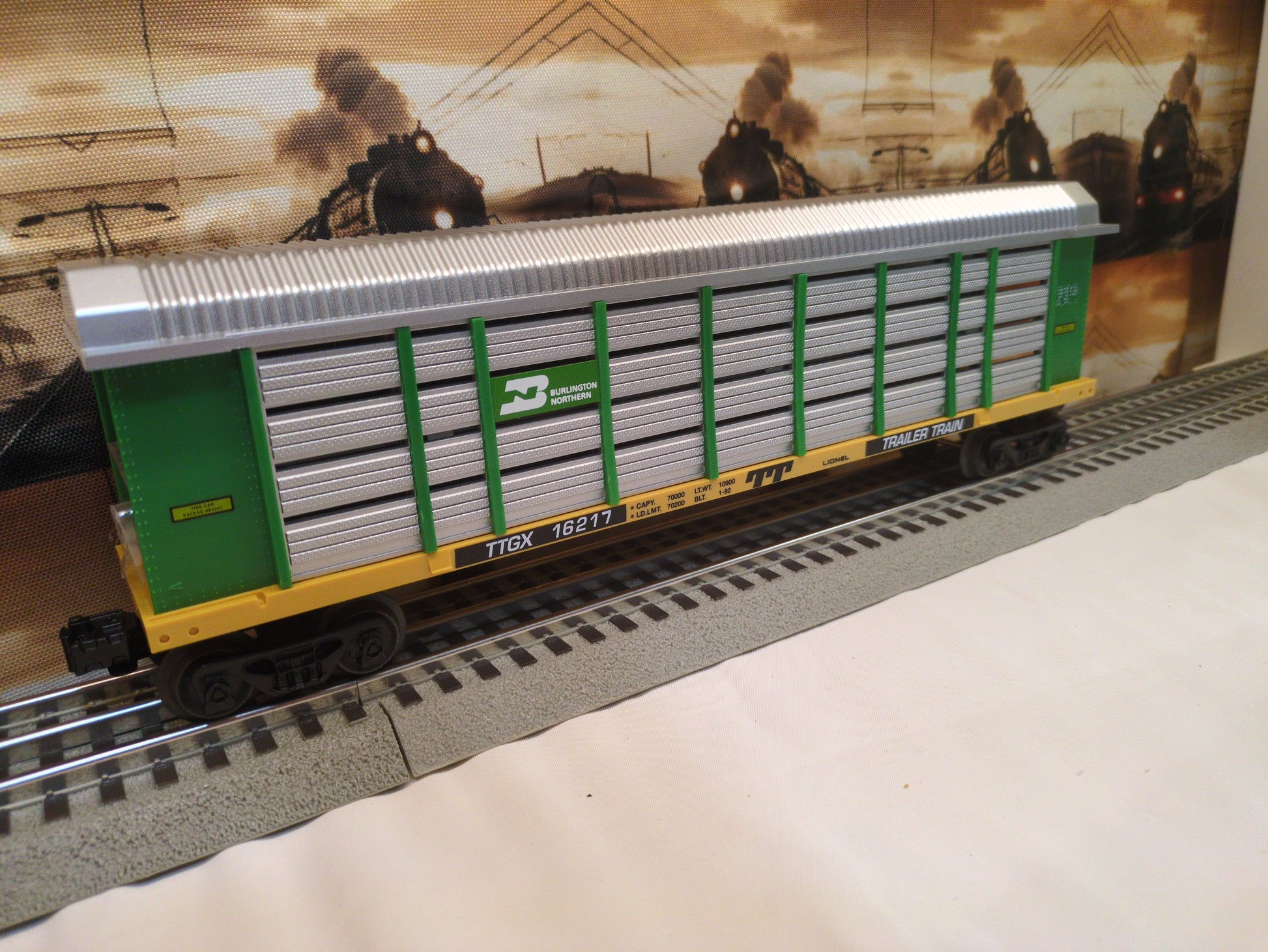 Lionel 6-16217 Burlington Northern Auto Carrier 