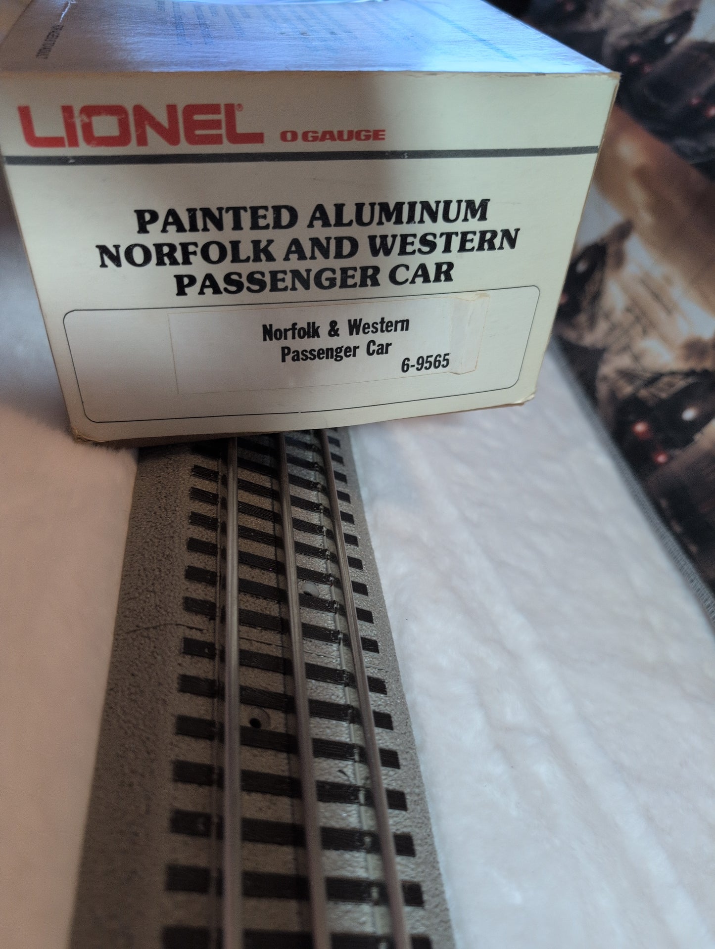 Lionel Norfolk & Western Passenger Car 6-9565