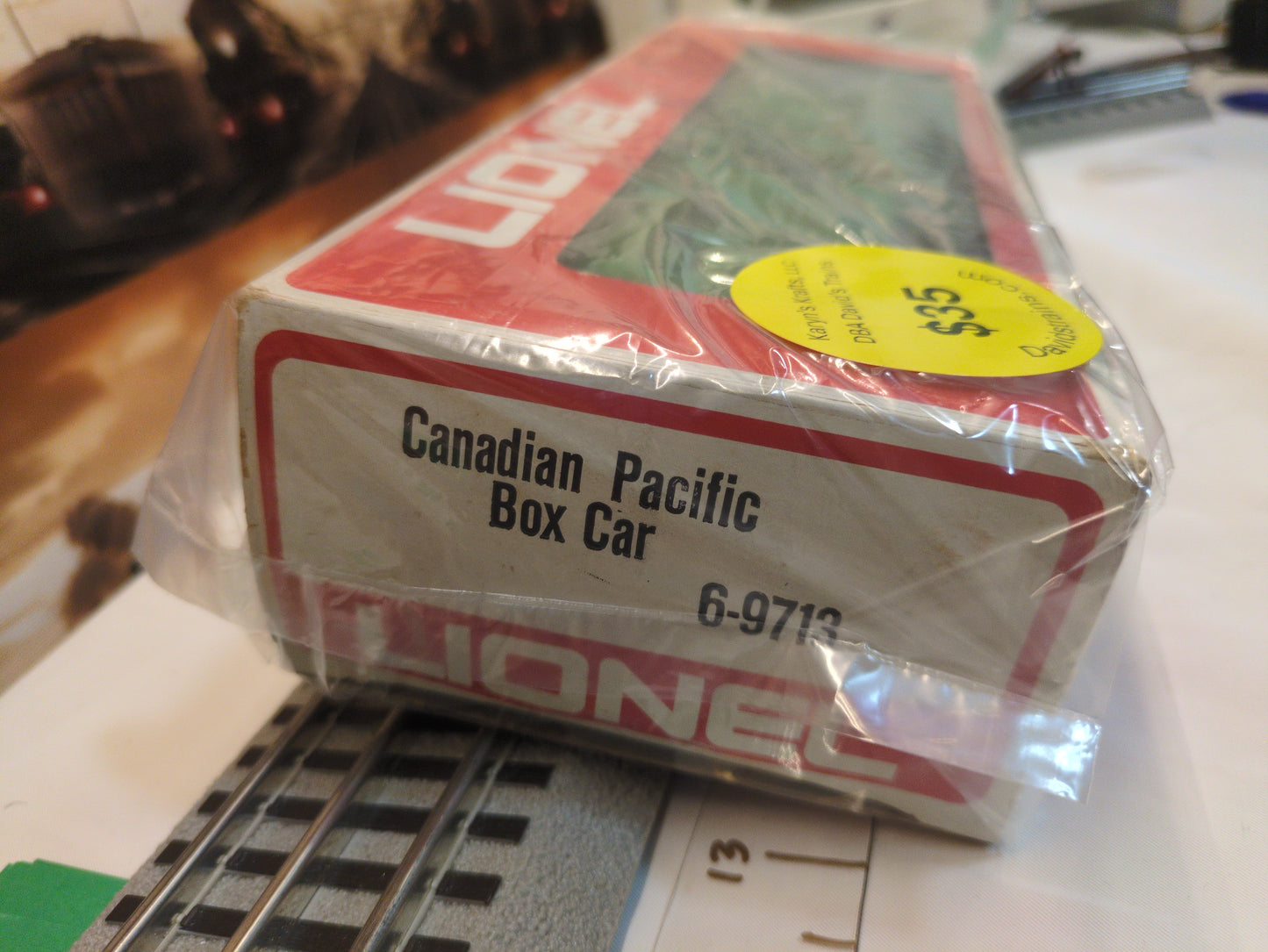 Lionel Canadian Pacific Green Box Car 6-9713