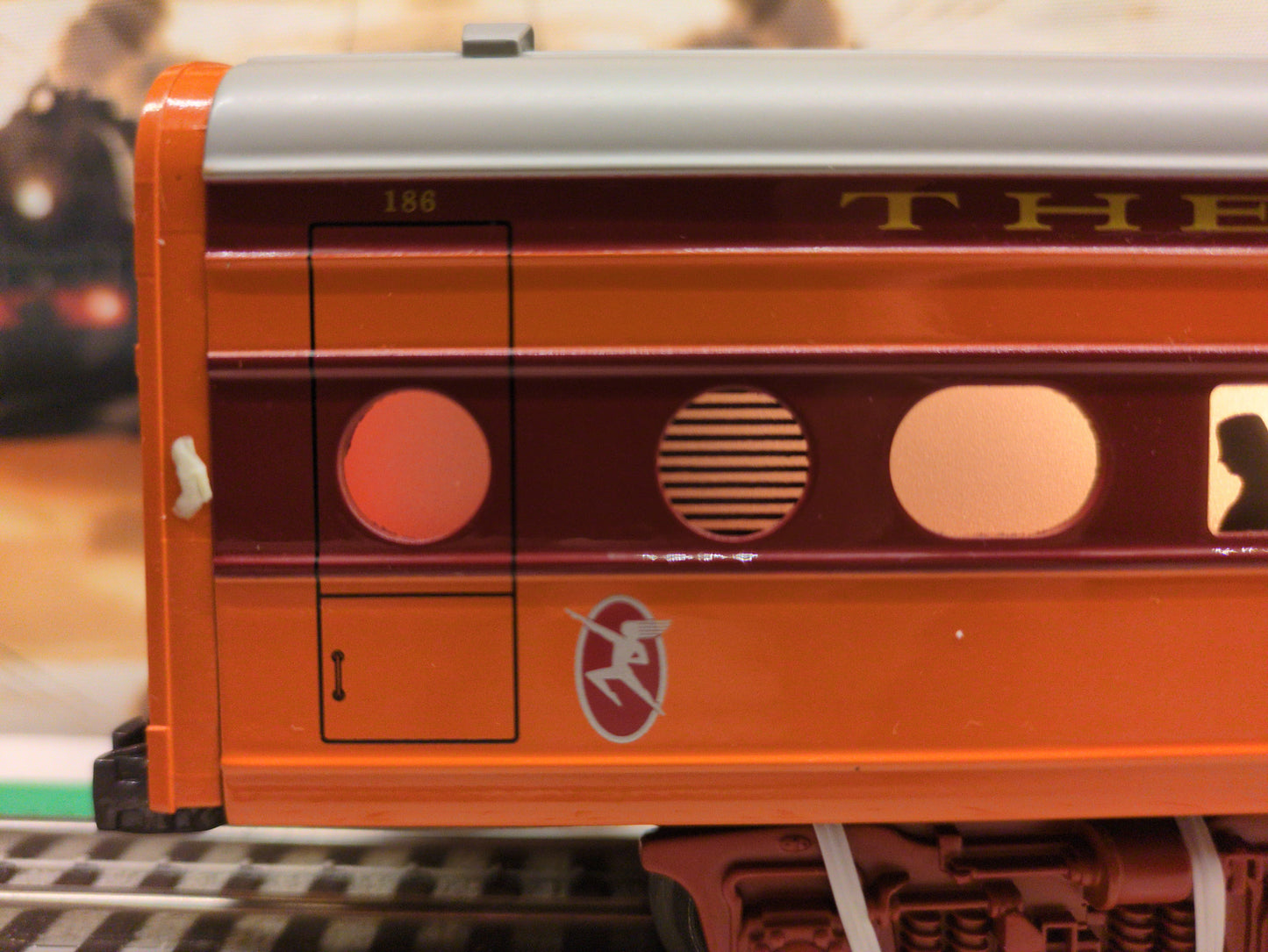 Lionel Milwaukee Road Hiawatha Skytop 15" Aluminum Passenger Car Set 6-19184 FREE SHIPPING!