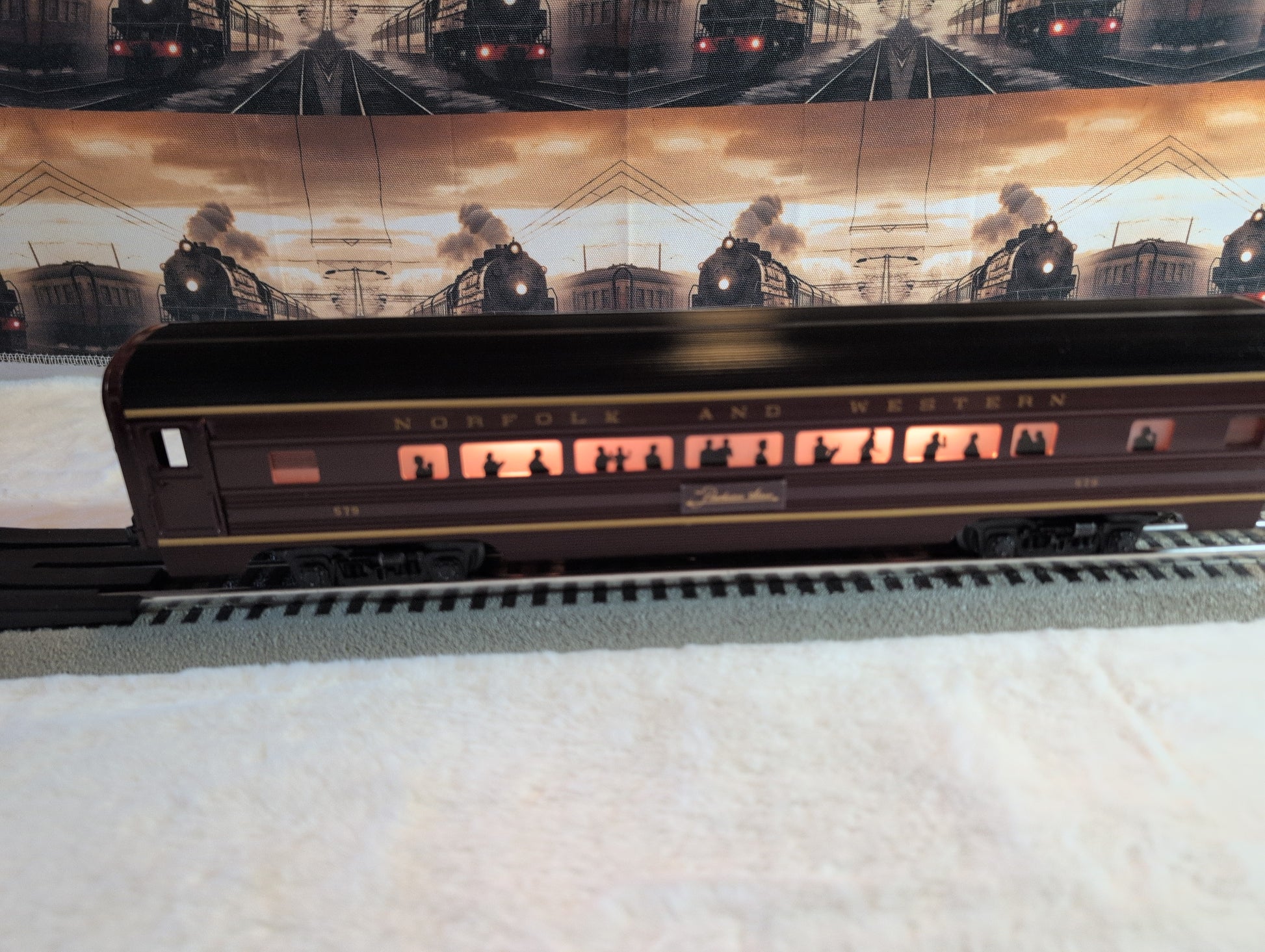 Lionel Norfolk & Western Passenger Car 6-9564
