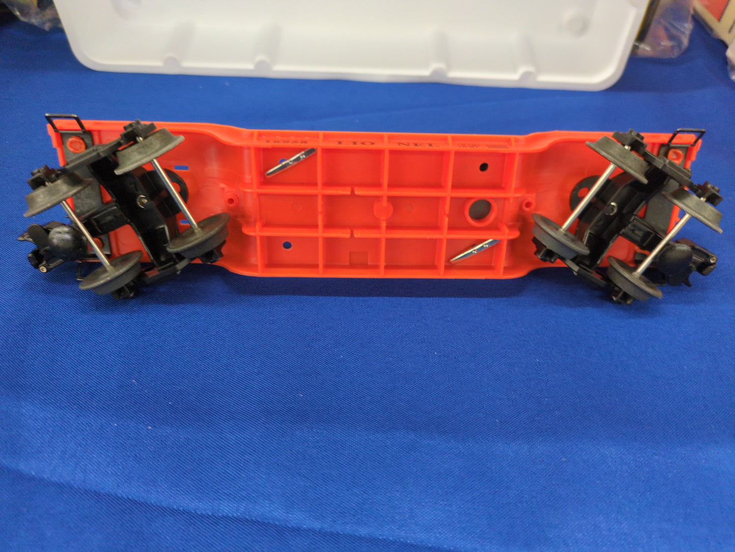 Lionel Lines Flatcar with ERTL Tractor 6-16958