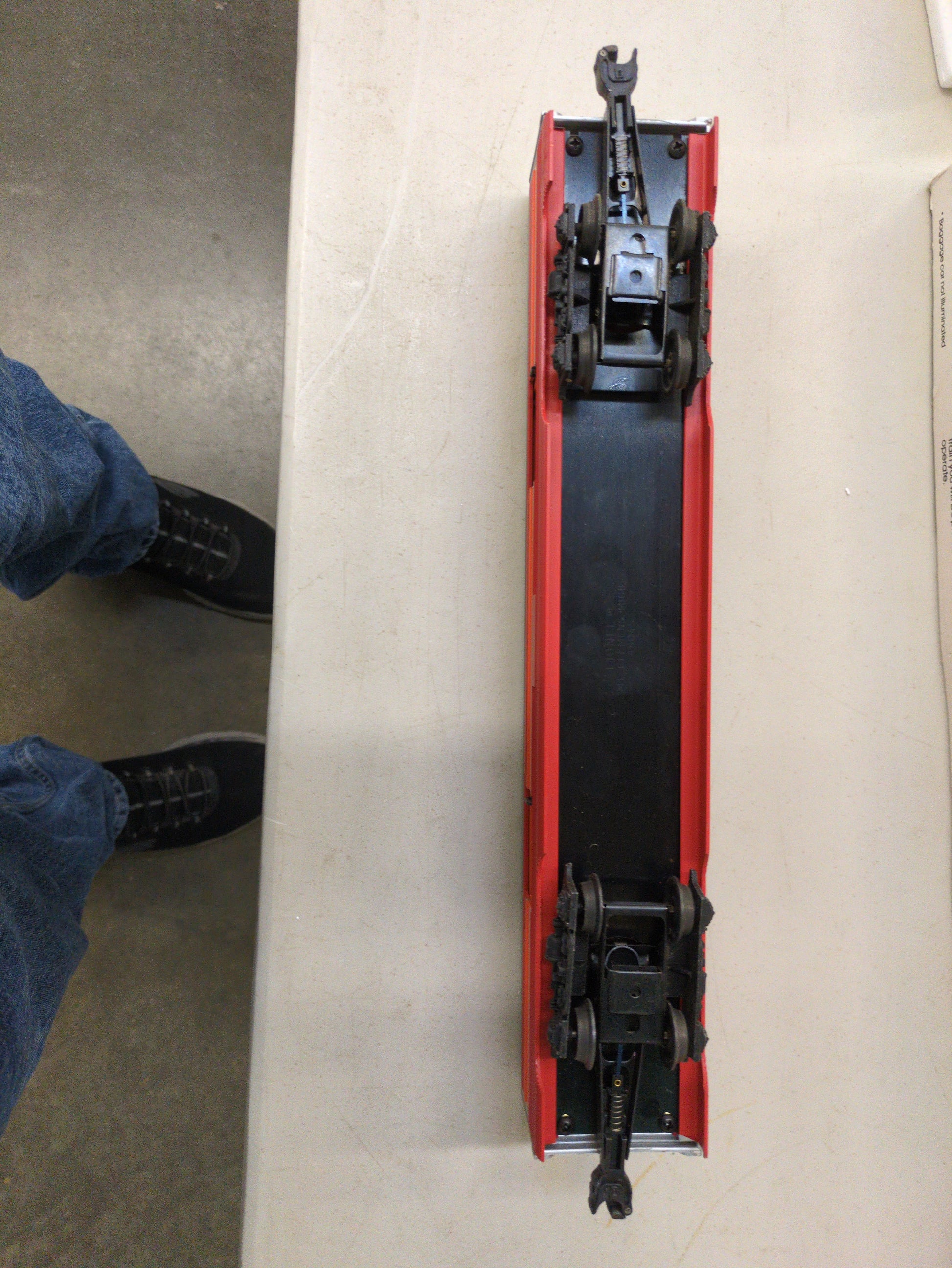 Lionel Southern Pacific Daylight Baggage Car 6-9589