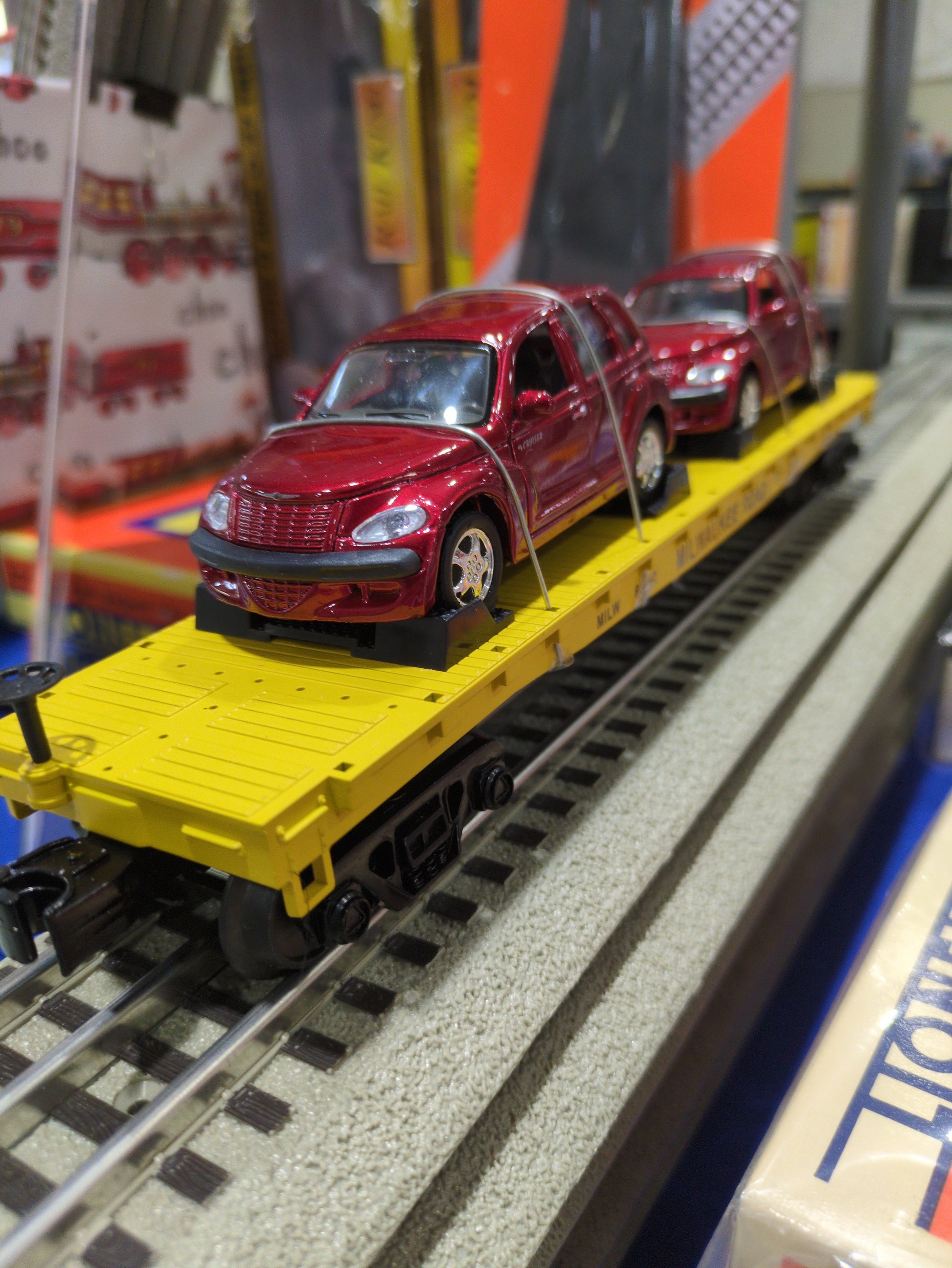 MTH 30-76351 Milwaukee Road With PT Cruisers Flatcar 