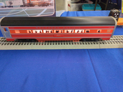 Front view of Lionel 6-9592 Southern Pacific Daylight coach car