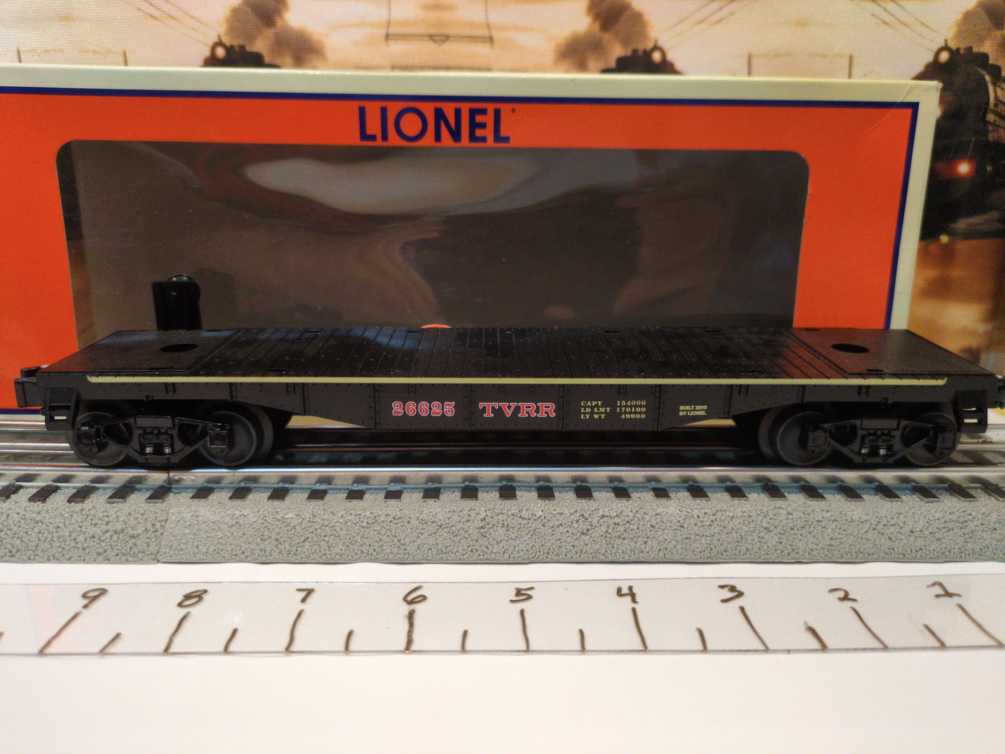 Lionel Thunder Valley Flatcar with Scraper Vehicle 6-26625