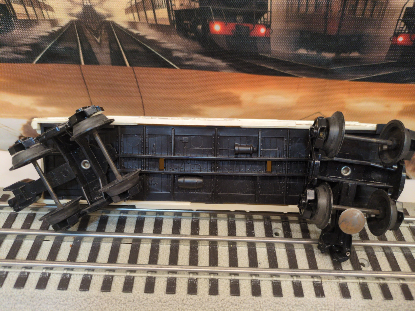 Lionel Ford Motorcraft Boxcar 6-9042