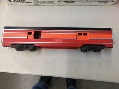 Lionel 6-9589 Southern Pacific Daylight baggage car