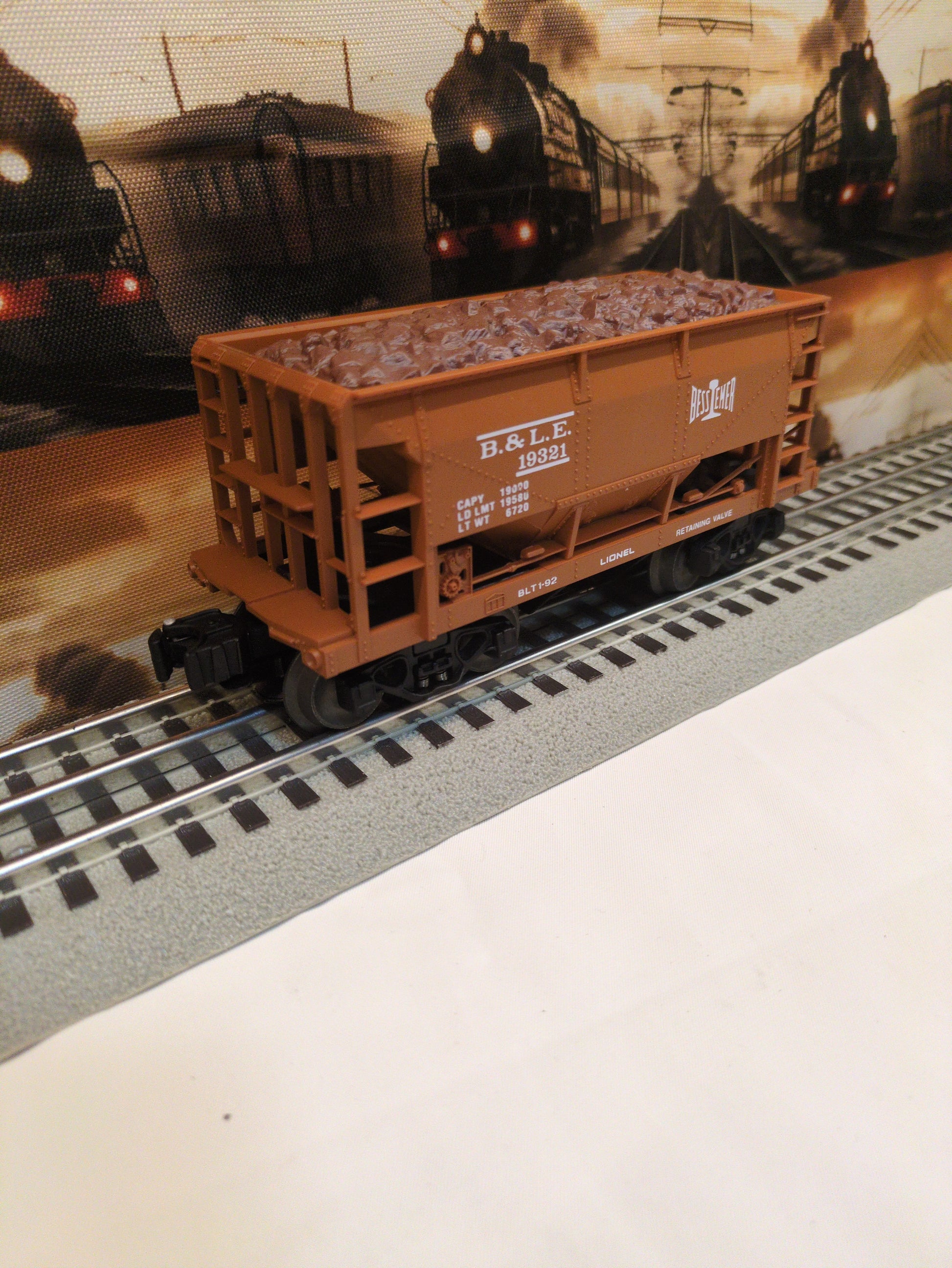 Lionel 6-19321 Bessemer & Lake Erie Ore Car 