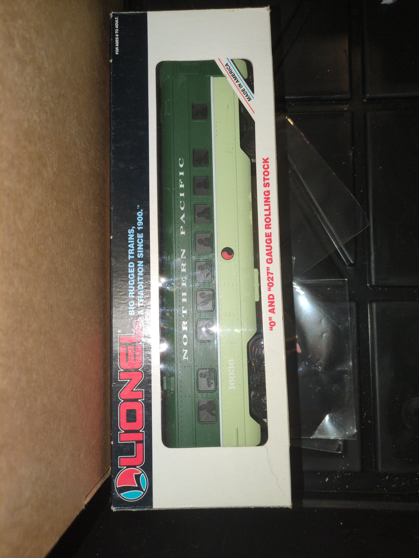 Lionel 6-16036 Northern Pacific Passenger Car 