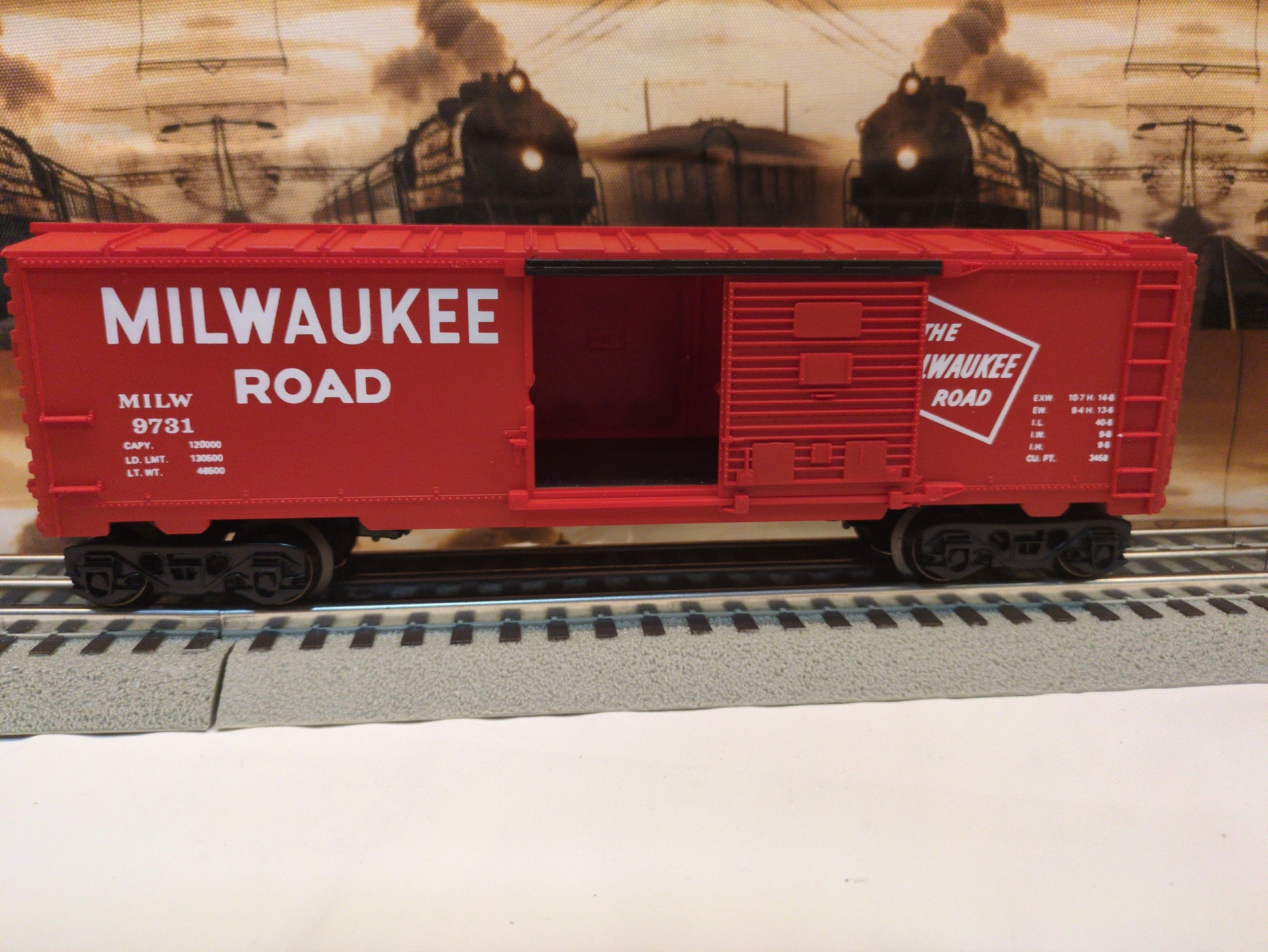 Lionel Milwaukee Road Boxcar 6-9731