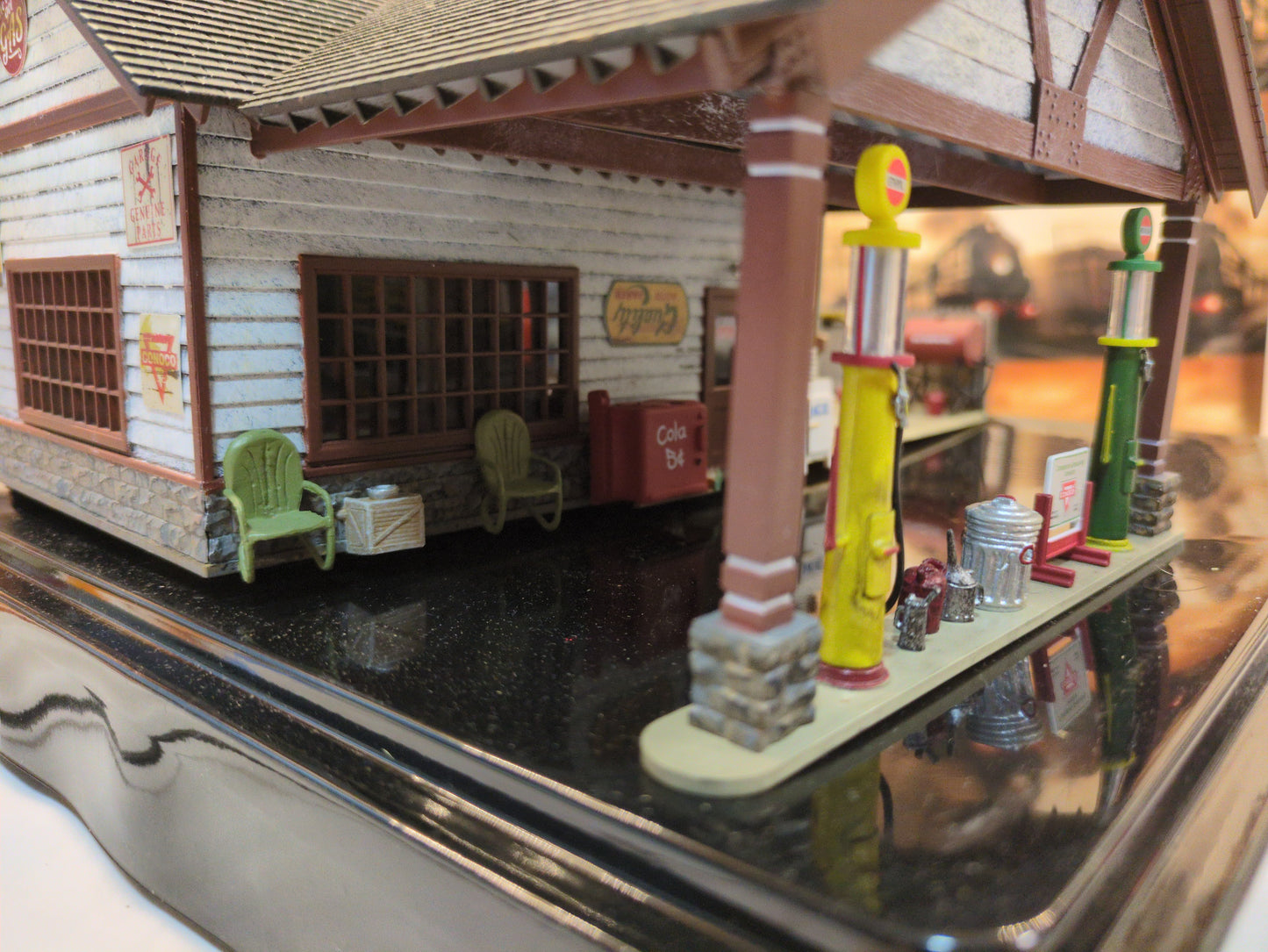 Woodland Scenics Ethyl’s Gas & Service BR5849