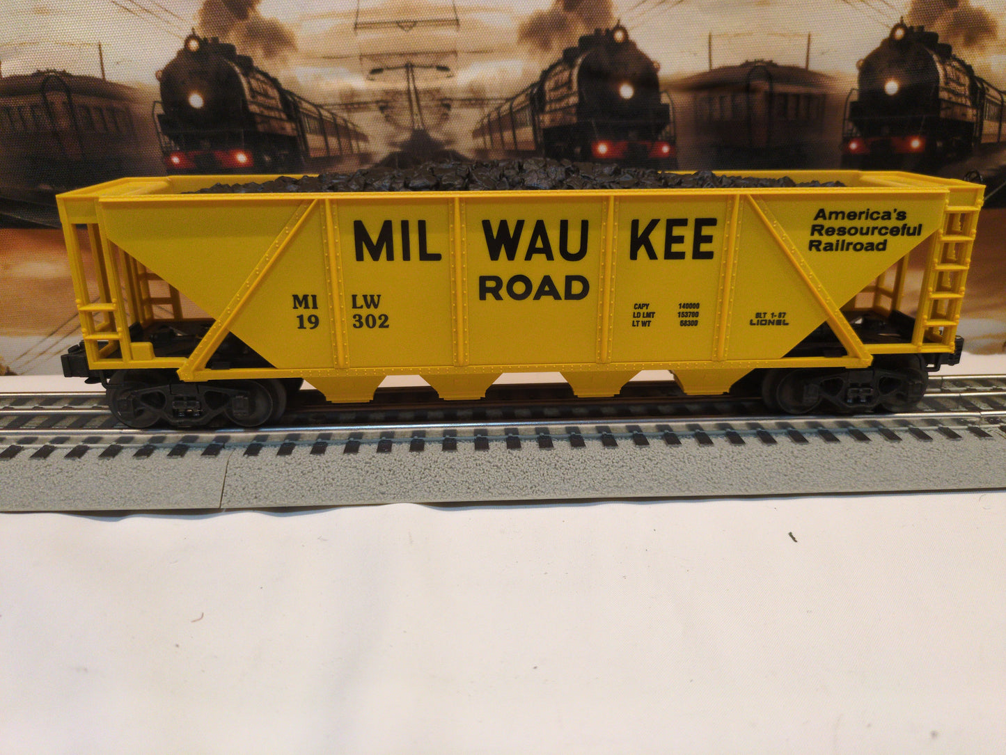Lionel Milwaukee Road Hopper Car 6-19302