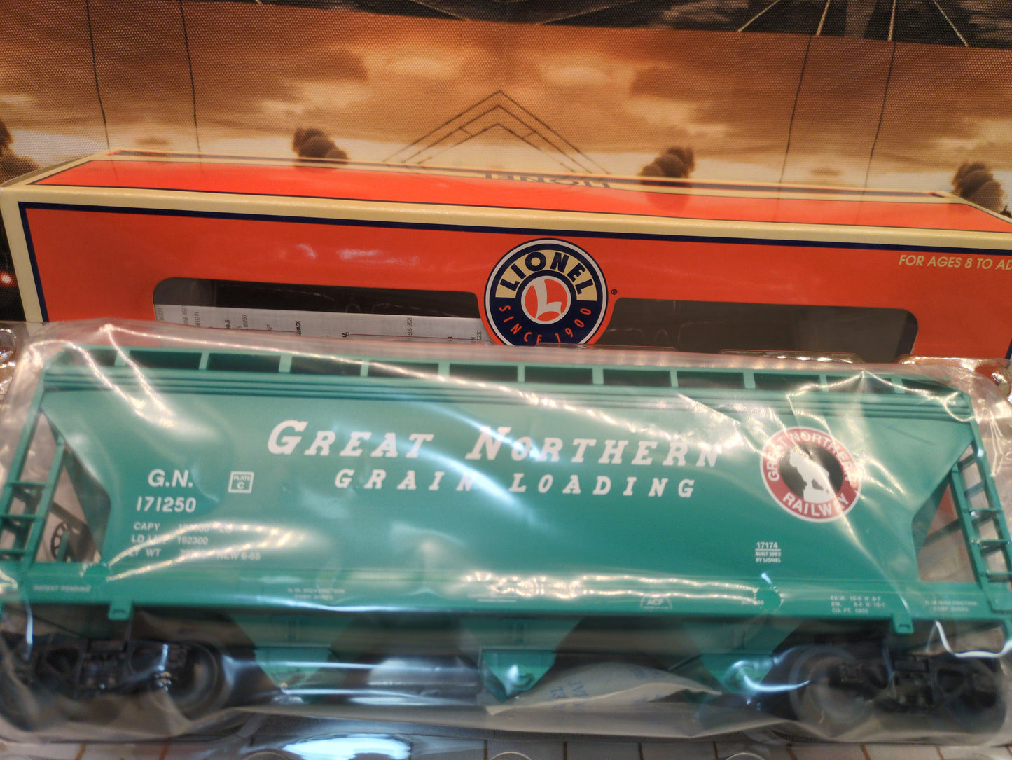 Lionel Great Northern Hopper Car 6-17174 MINT