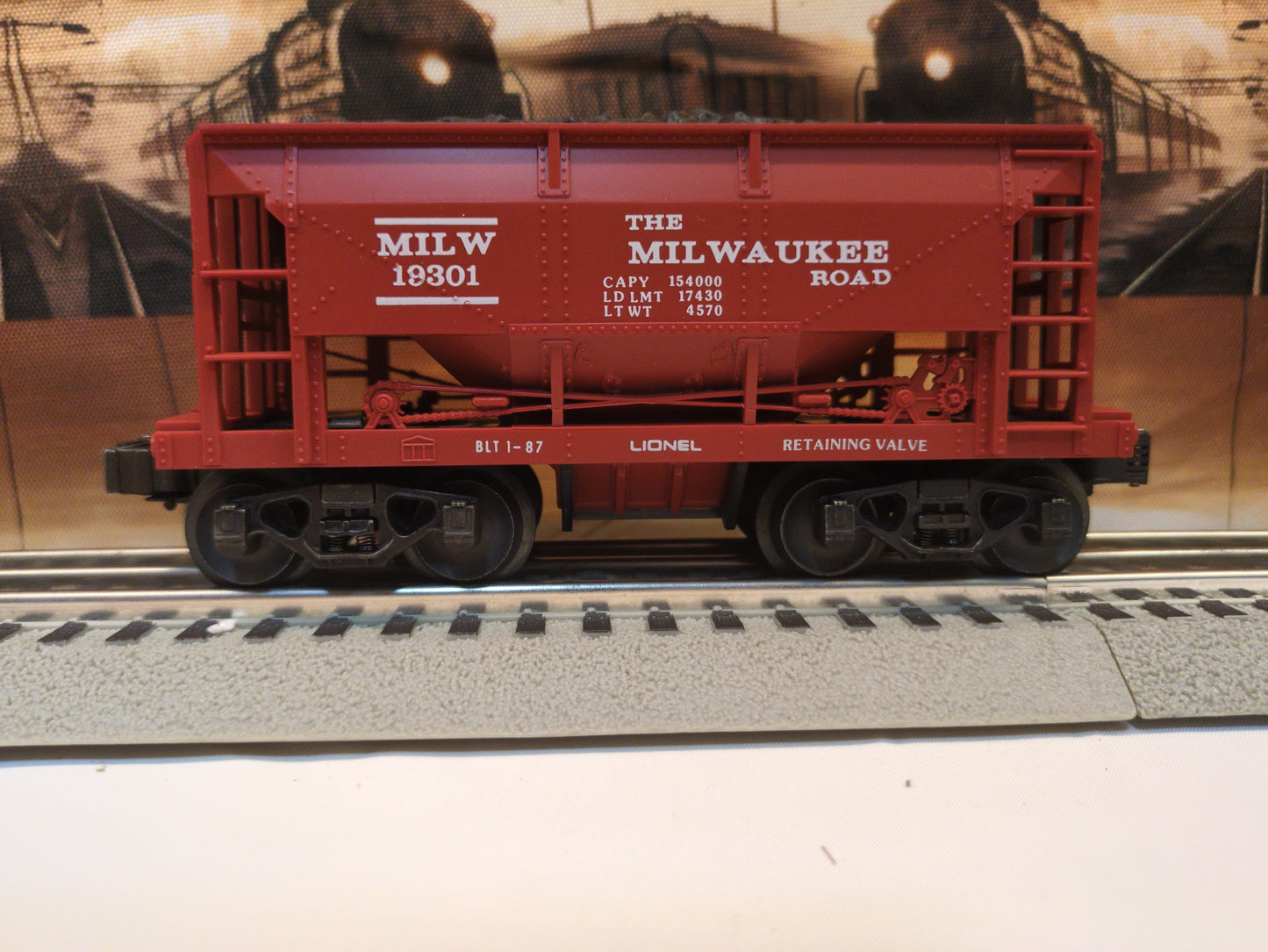 Lionel Milwaukee Road Ore Car 6-19301