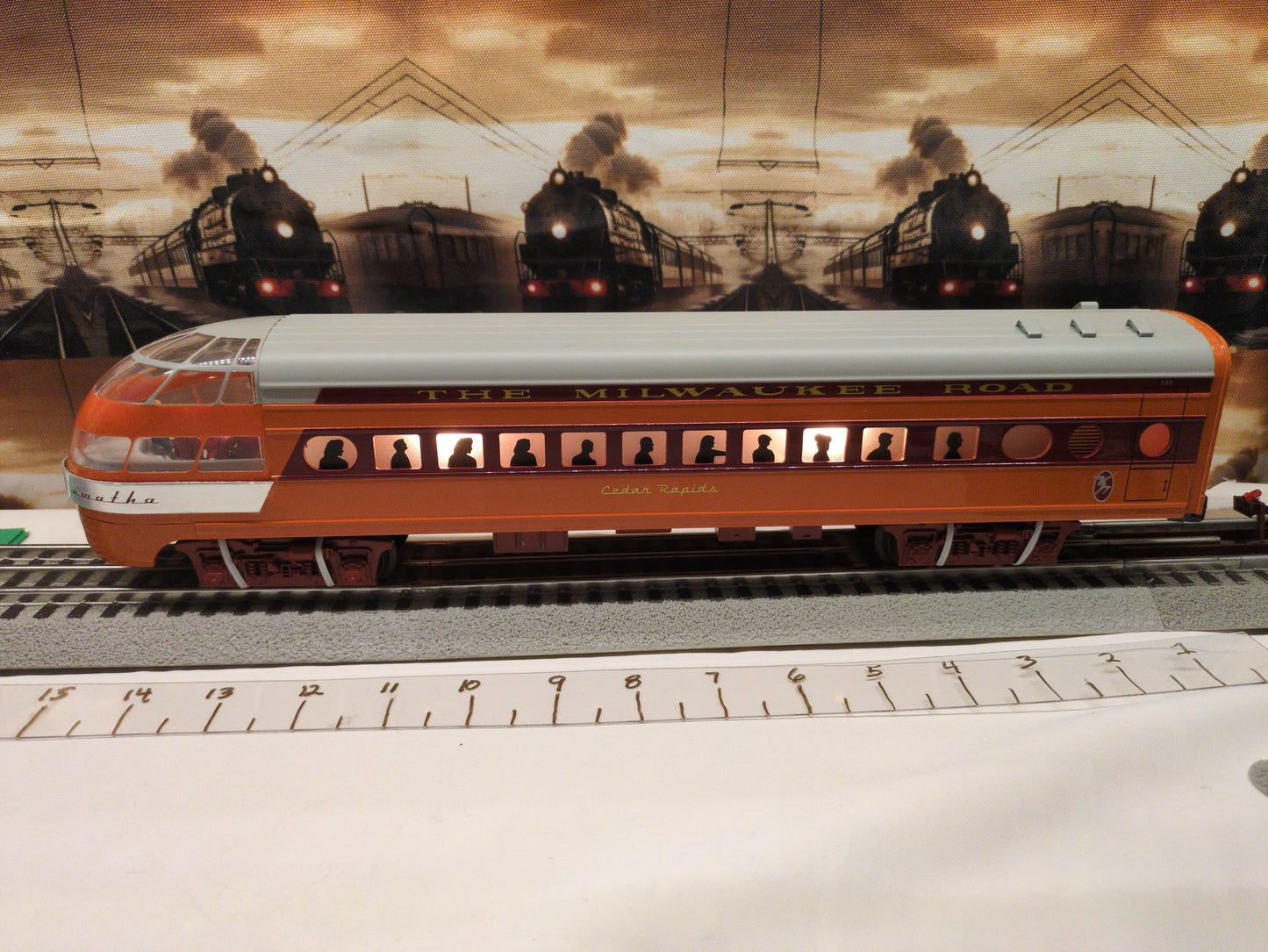 Lionel Milwaukee Road Hiawatha Skytop 15" Aluminum Passenger Car Set 6-19184 FREE SHIPPING!